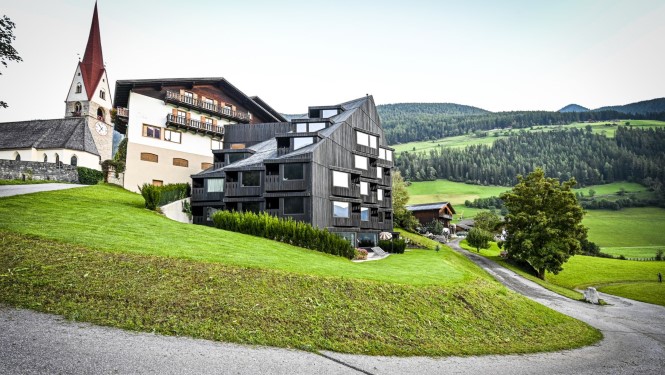 TOUR2_665x375