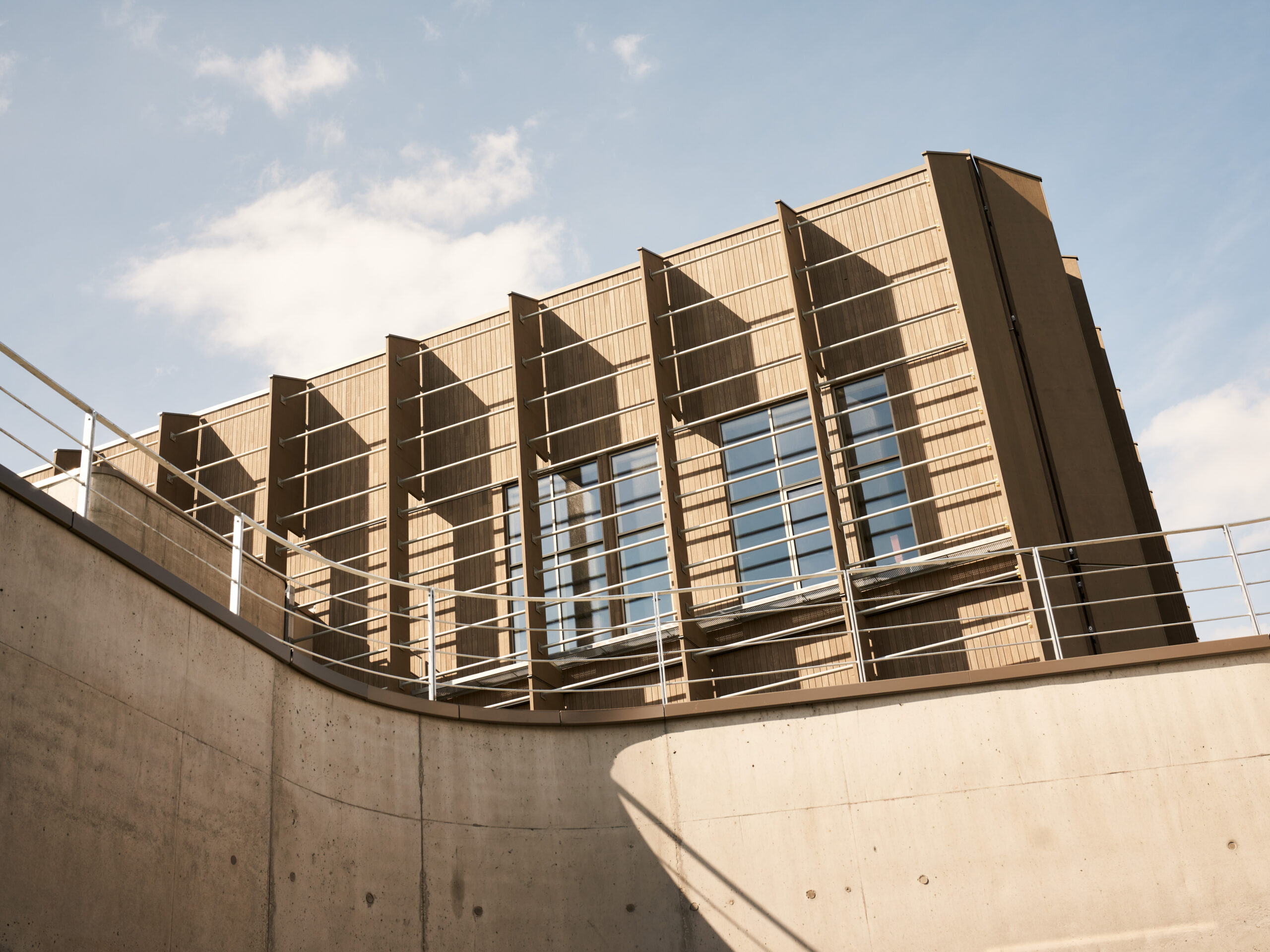 © @Elias Hassos, 2023 